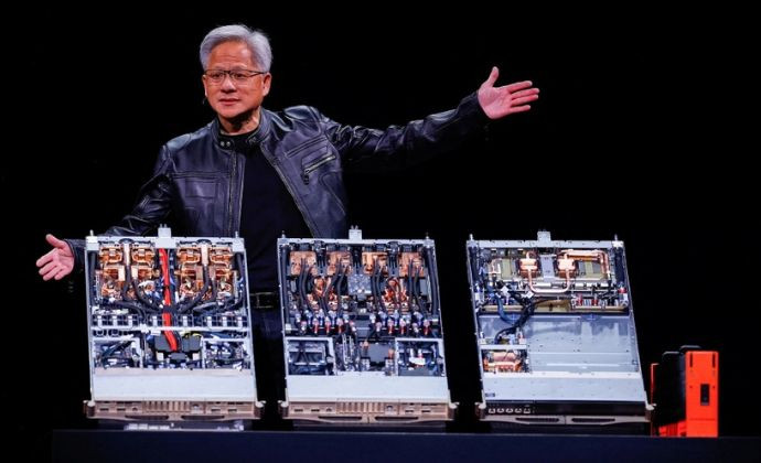 Jensen Huang: ''DeepSeek R1 là món quà cho ngành AI''