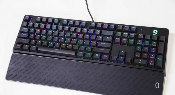 Bàn phím cơ Fuhlen G900S RGB Mechanical Cherry Blue Switch Black